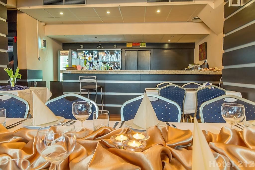 Hotel 212 Warsawa Bagian luar foto