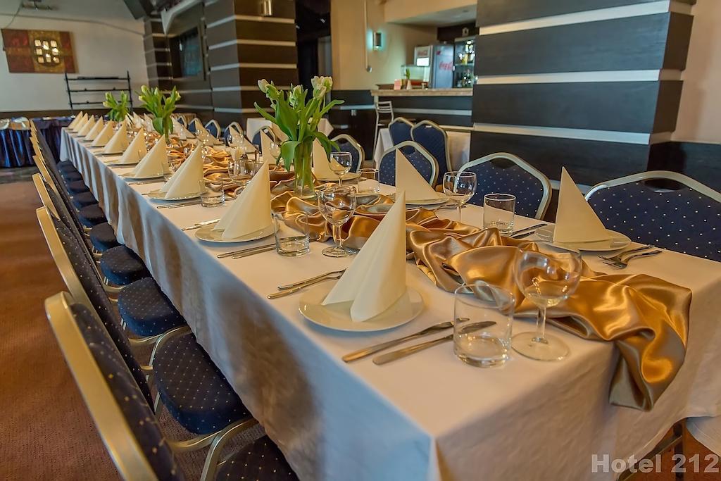 Hotel 212 Warsawa Bagian luar foto