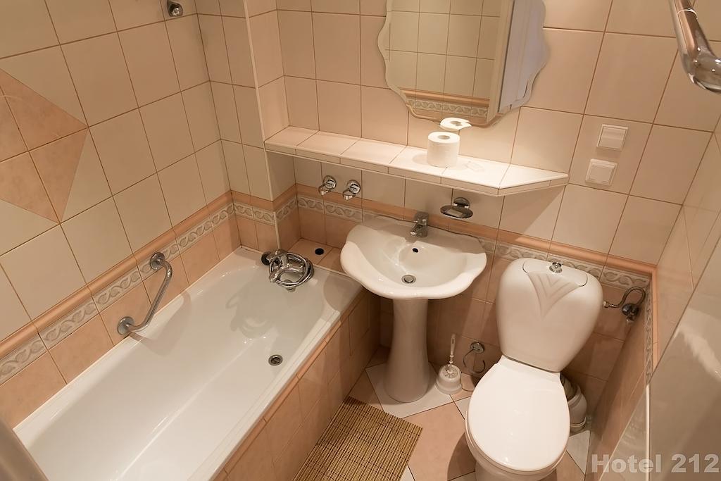 Hotel 212 Warsawa Bagian luar foto